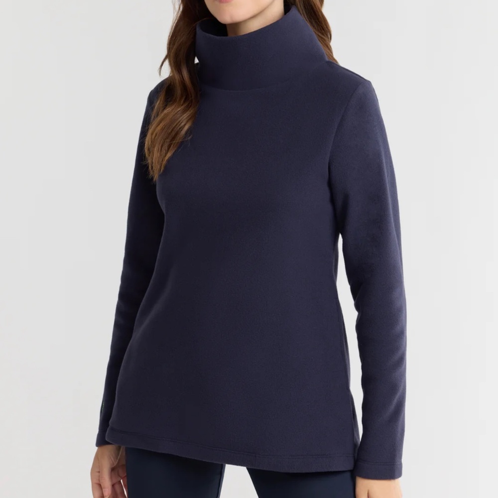 Dudley Stephens Navy Cobble Hill Turtleneck | Size Medium